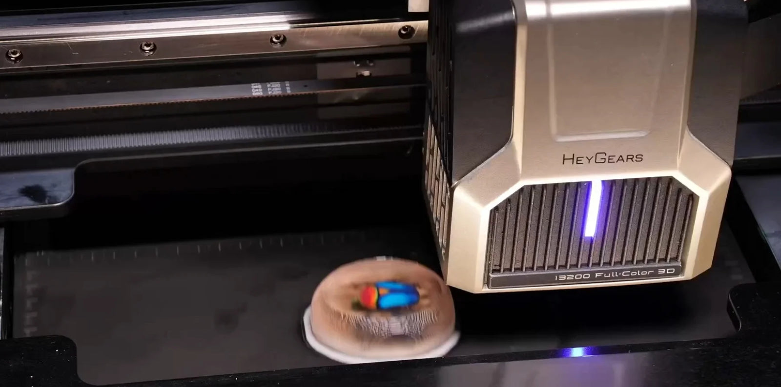 04.One Machine. Three Ways to PrintThe world’s first desktop full-color 3D and UV printer, the G1X, is powered by an Epson I3200 printhead with eight channels and 3,200 nozzles, it delivers rich, true-to-life color straight from the printer. With support for 400+ substrates, up to 3× faster UV printing, and efficient batch production, G1X opens up more commercial possibilities.