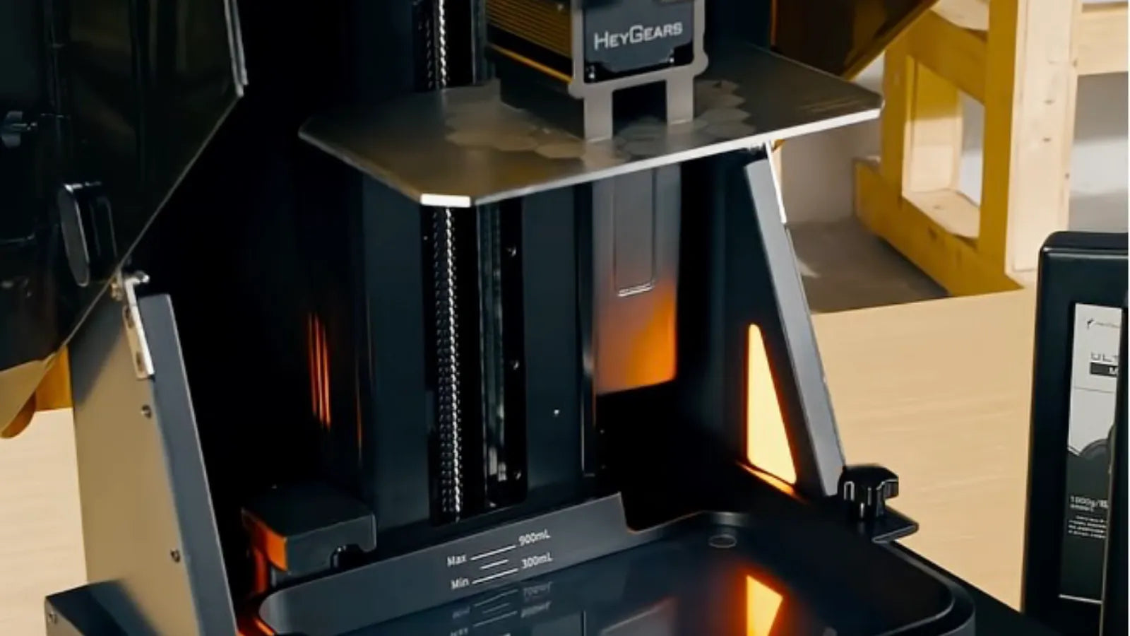 Your Guide to Troubleshooting HeyGears Resin 3D Printer Failures