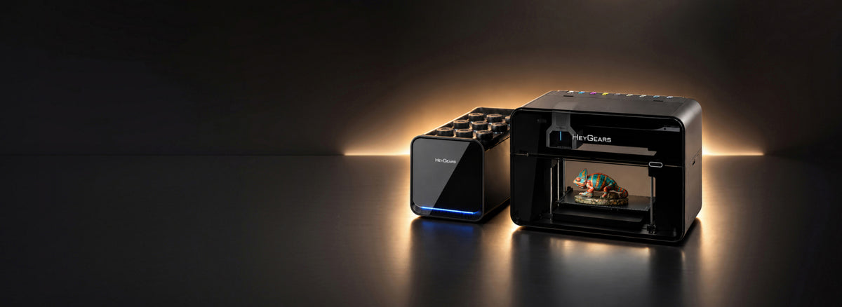 Beyond Texture. 
Full-Color 3D Printing
 for Everyone.