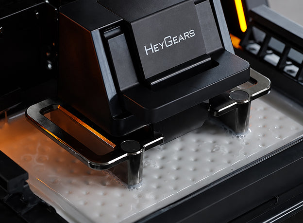 04.Precise, Consistent ResultsHeyGears Reflex & RS Series 3D printers combine high-contrast LCD exposure, industrial ball screws, and refined motion control to deliver sharp details and stable accuracy. Intelligent self-checks before each print help keep every job on track, supporting consistent results for detailed models, prototypes, and repeatable small-batch production.